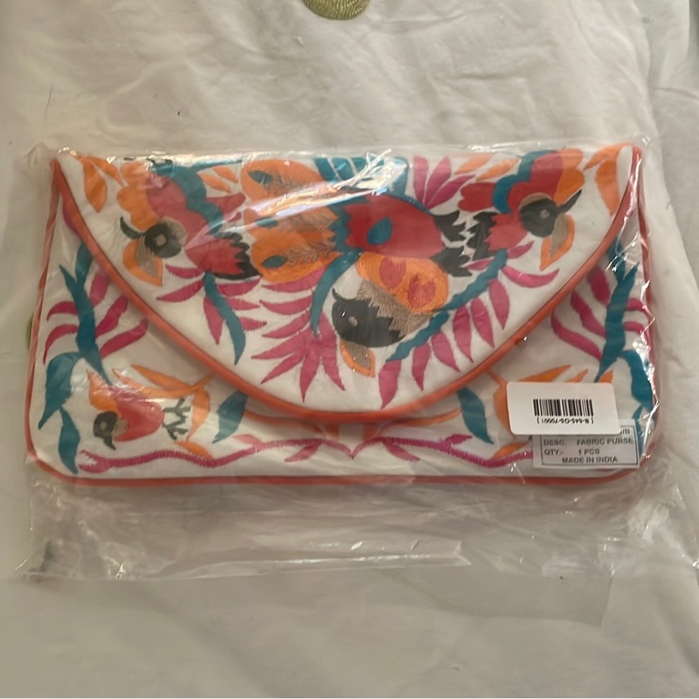NIB Red Dress Boutique Mexican Embroidered Clutch